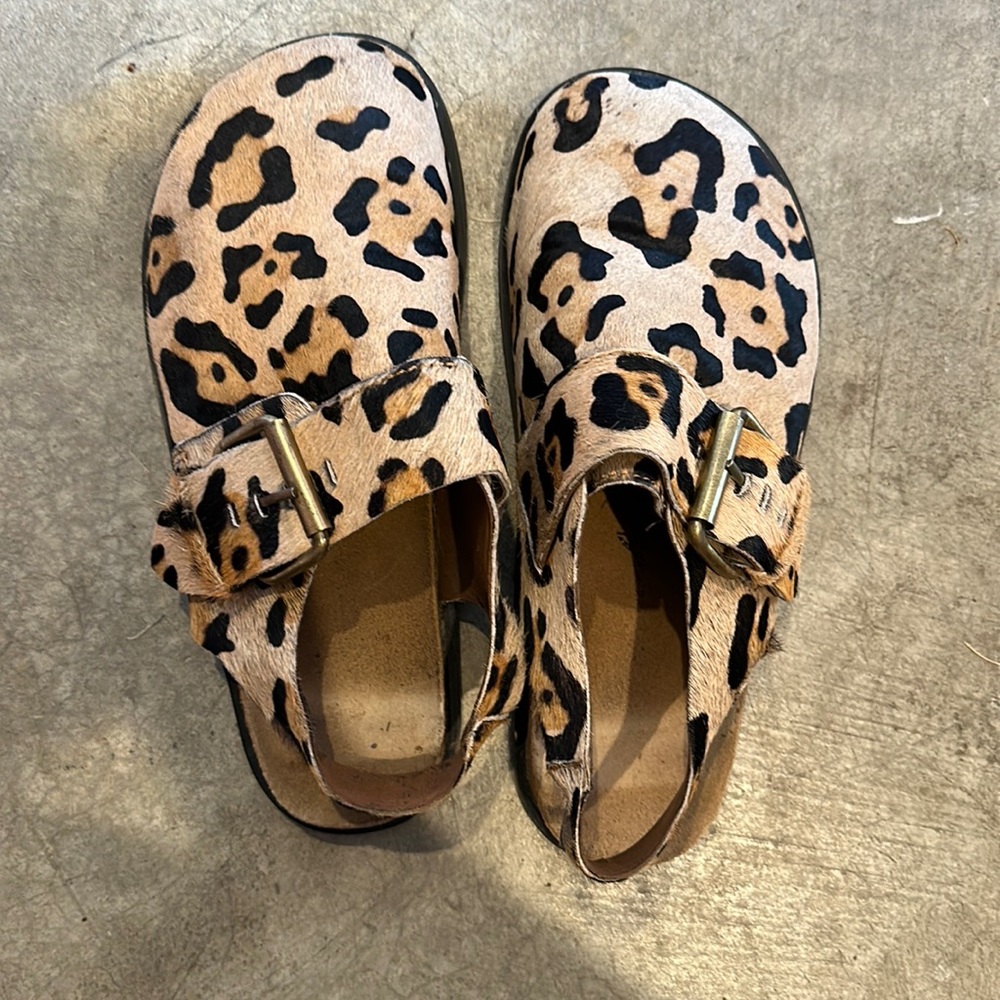 Free people clogs